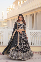 Lehenga Choli brodé en jacquard de viscose noire à paillettes